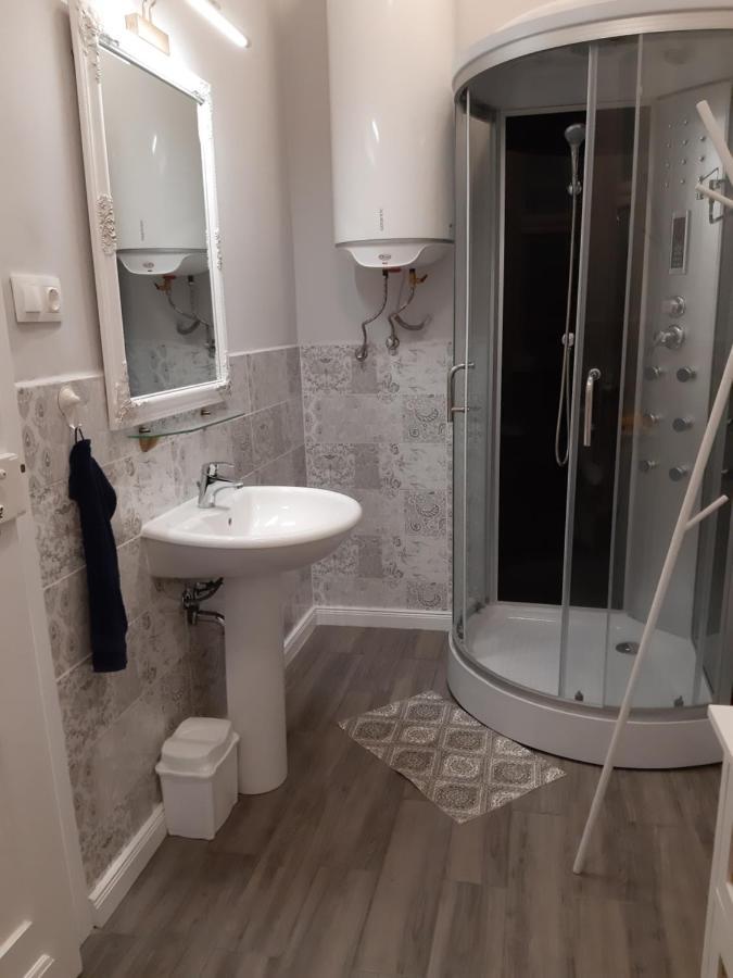 Jade Vendeghaz Daire Pápa Dış mekan fotoğraf